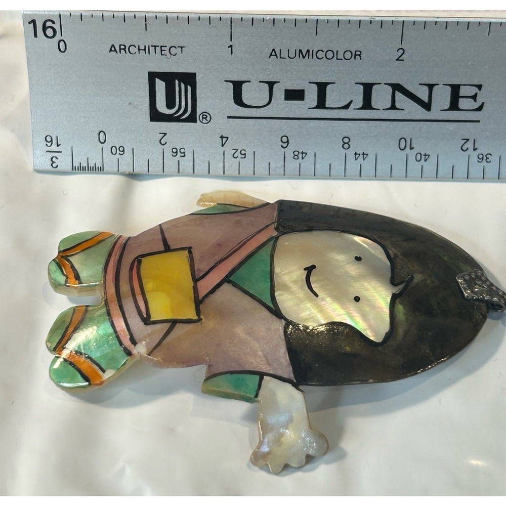 Unique Japanese girl painted shell Pendant Multi-color - Picture 4 of 4